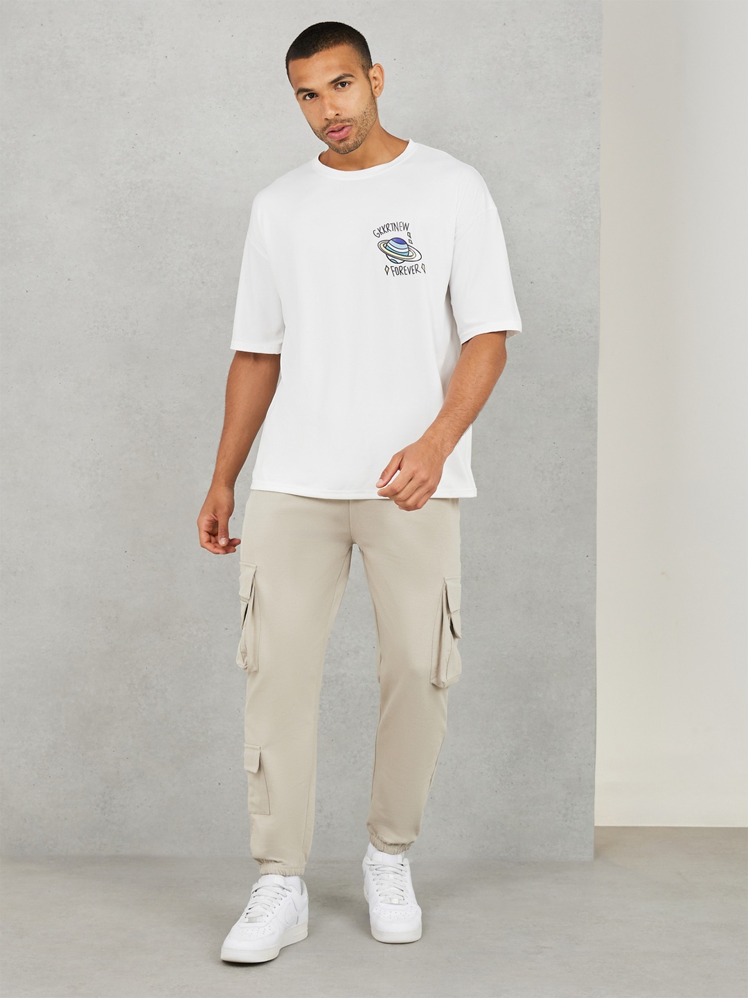 

Styli Men Beige Cotton Terry Cargo Jogger with Zipper Pockets