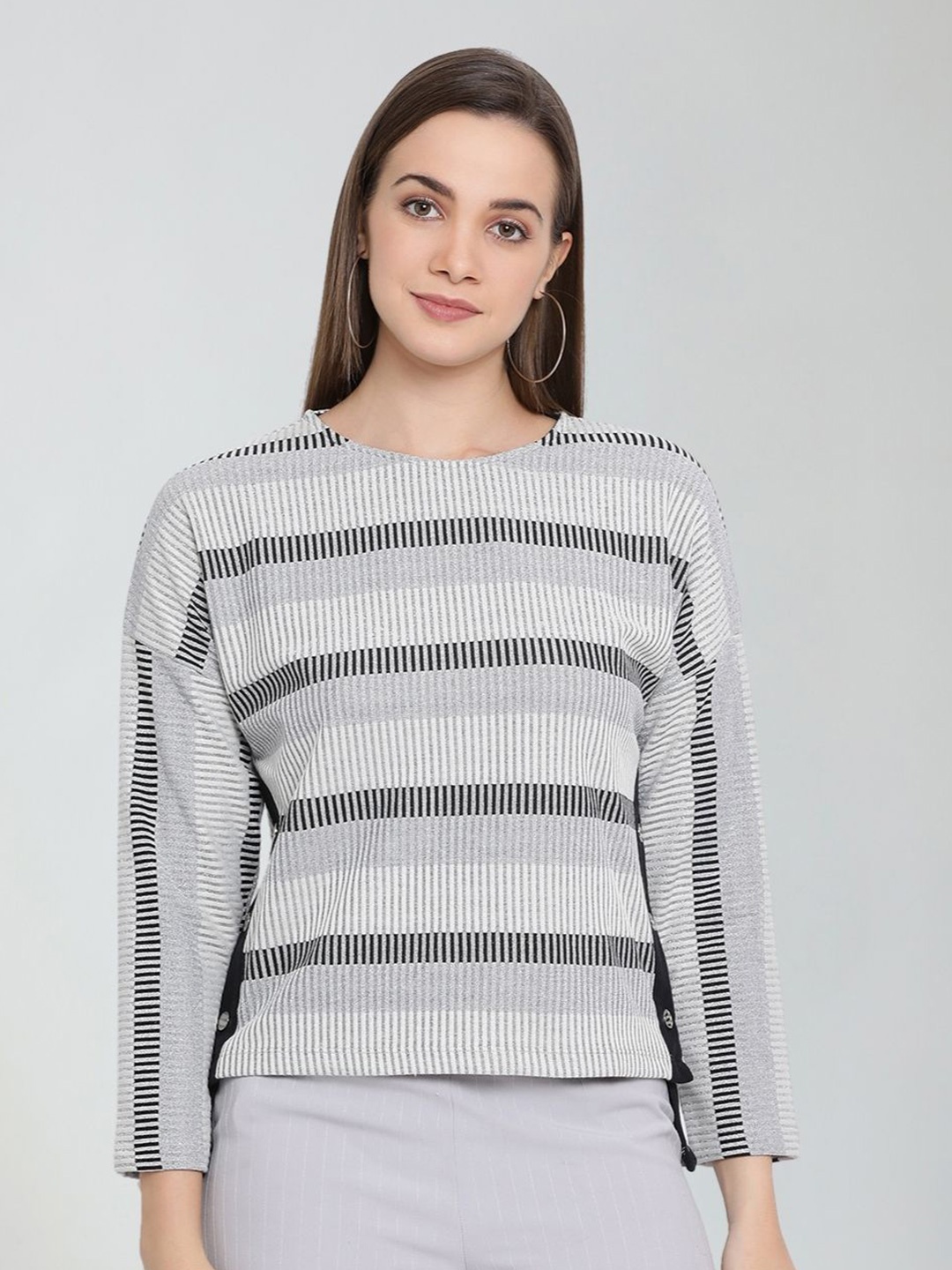 

Moda Elementi Round Neck Striped Long Sleeves Top, Grey