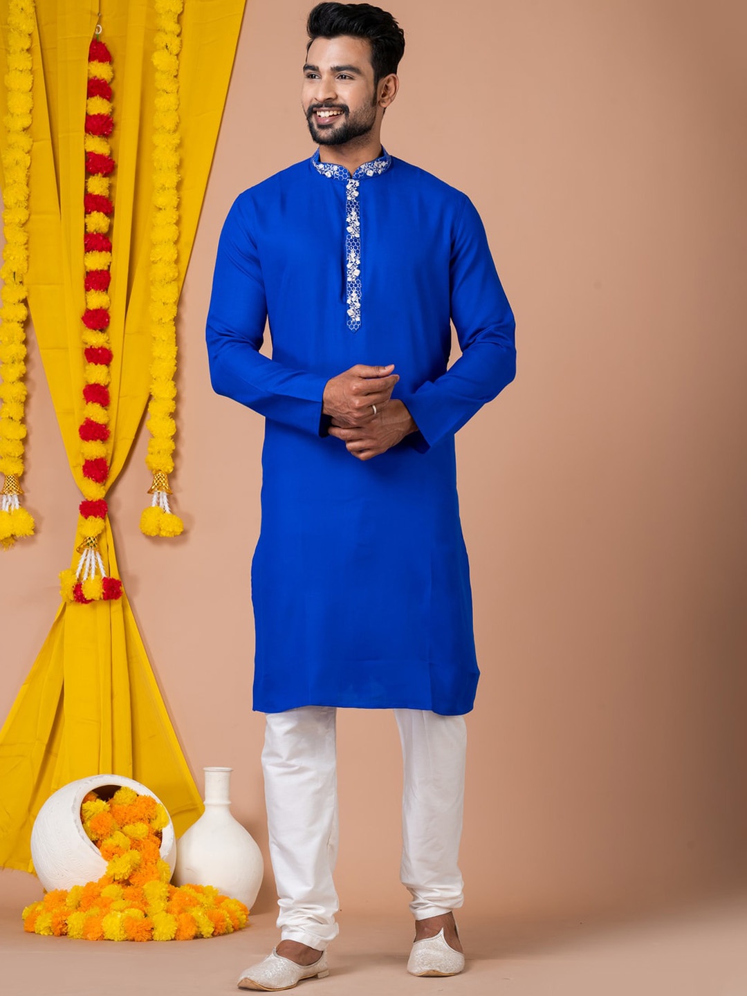 

HU - Handcrafted Uniquely Thread Work Cotton Straight Kurta, Blue