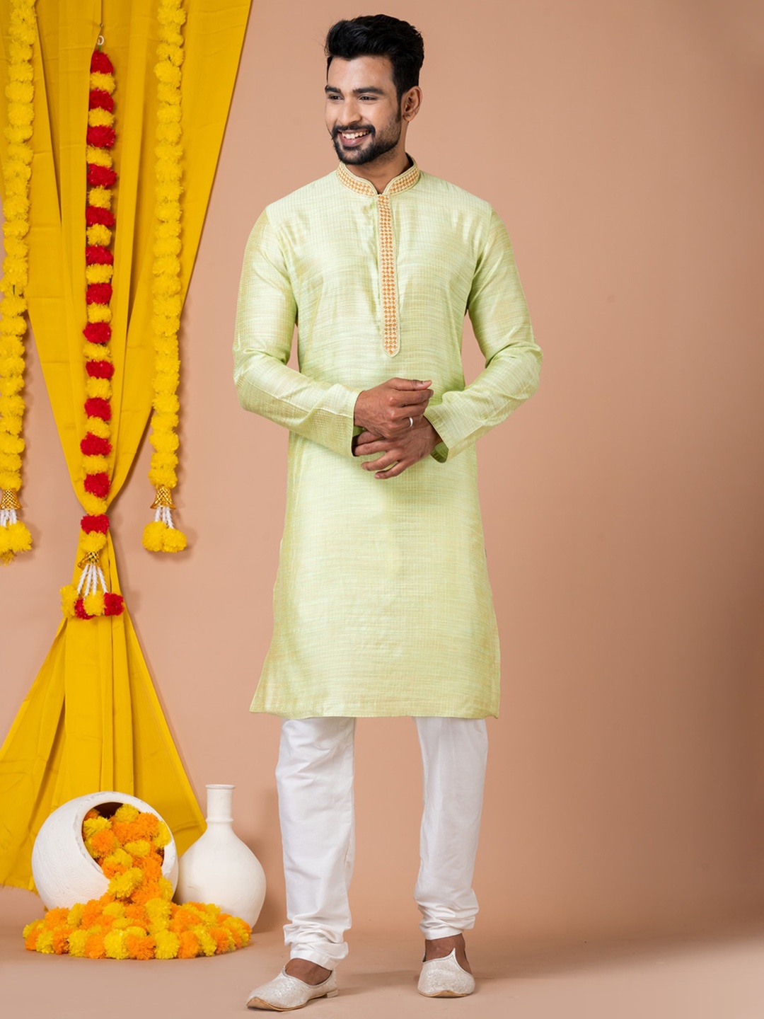 HU - Handcrafted Uniquely Thread Work Cotton Straight Kurta, Green