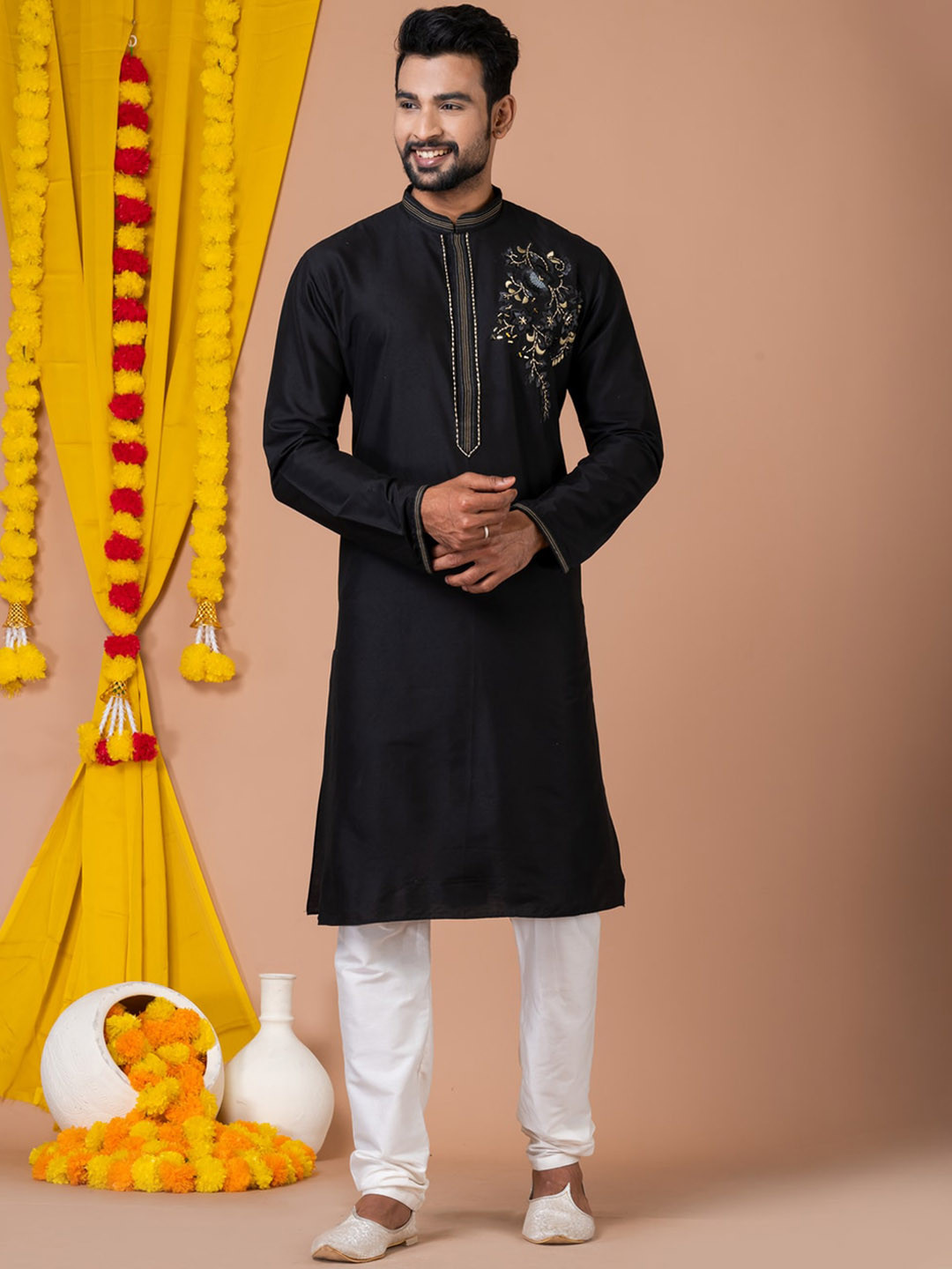 

HU - Handcrafted Uniquely Floral Embroidered Cotton Silk Thread Work A-Line Kurta, Black