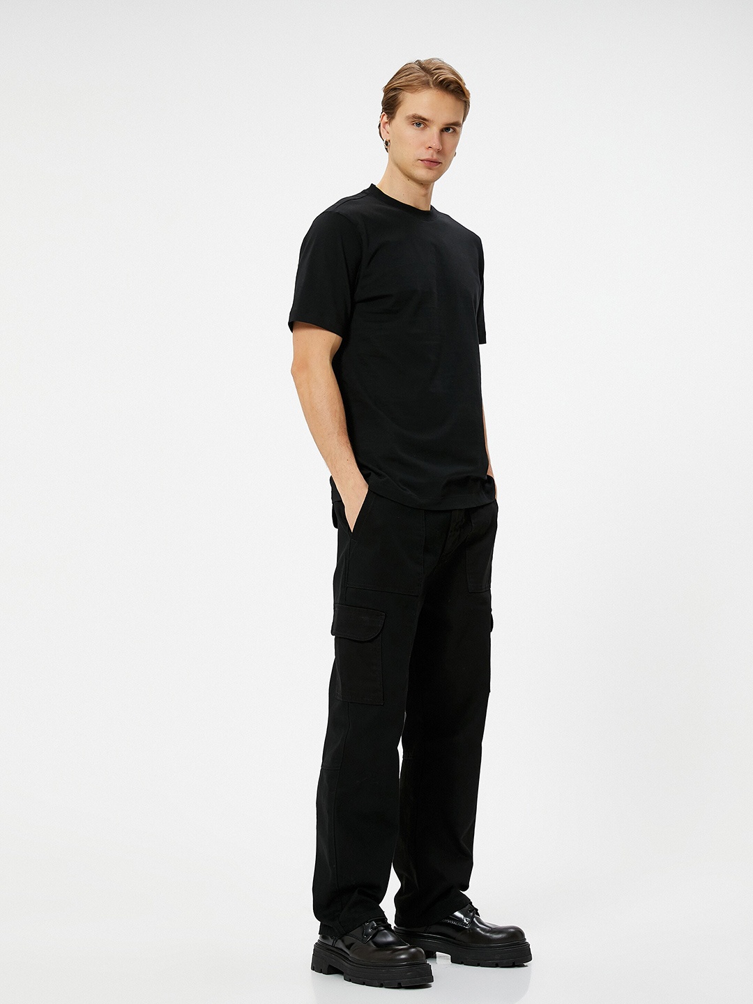 

Koton Round Neck Pure Cotton Casual T-shirt, Black