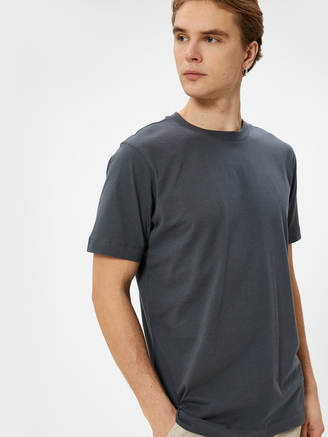 

Koton Round Neck Pure Cotton T-shirt, Grey