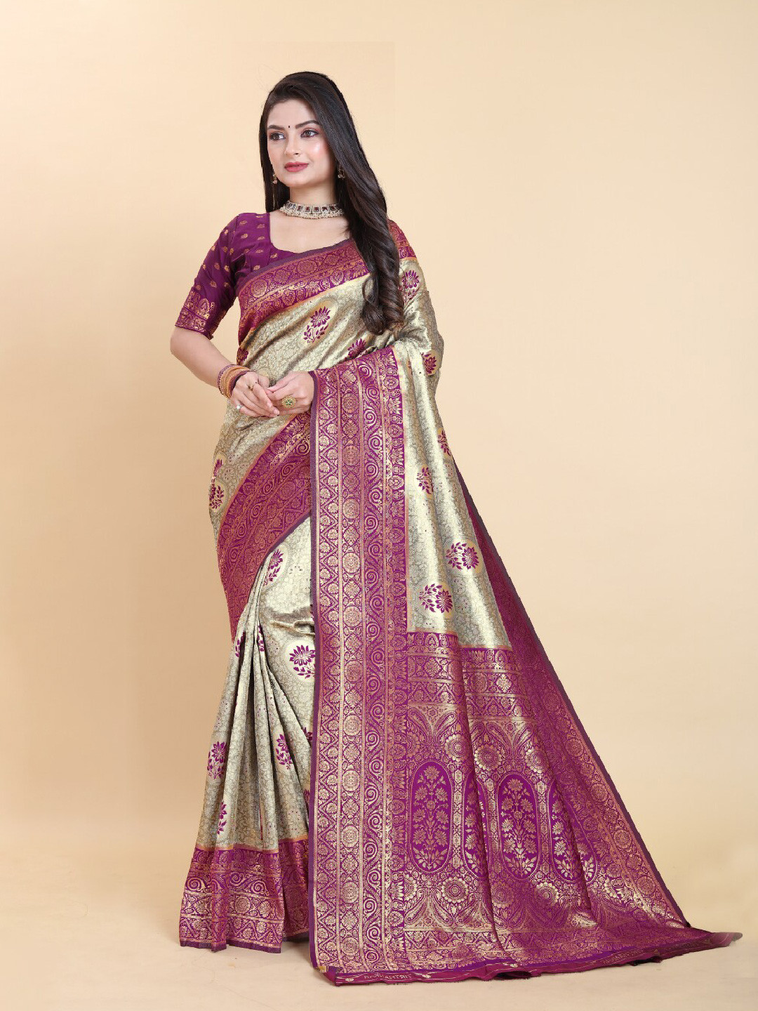 

SANJANA SILK Floral Zari Pure Silk Kanjeevaram Saree, Purple