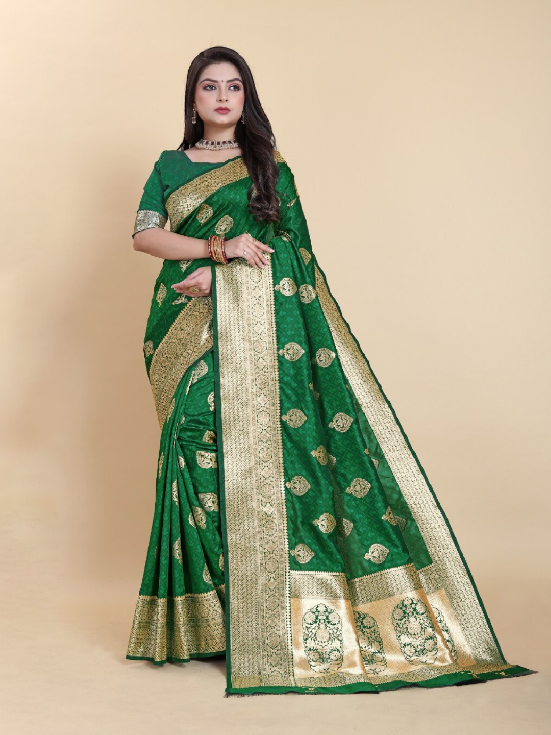 

SANJANA SILK Floral Woven Design Zari Pure Silk Kanjeevaram Saree, Green