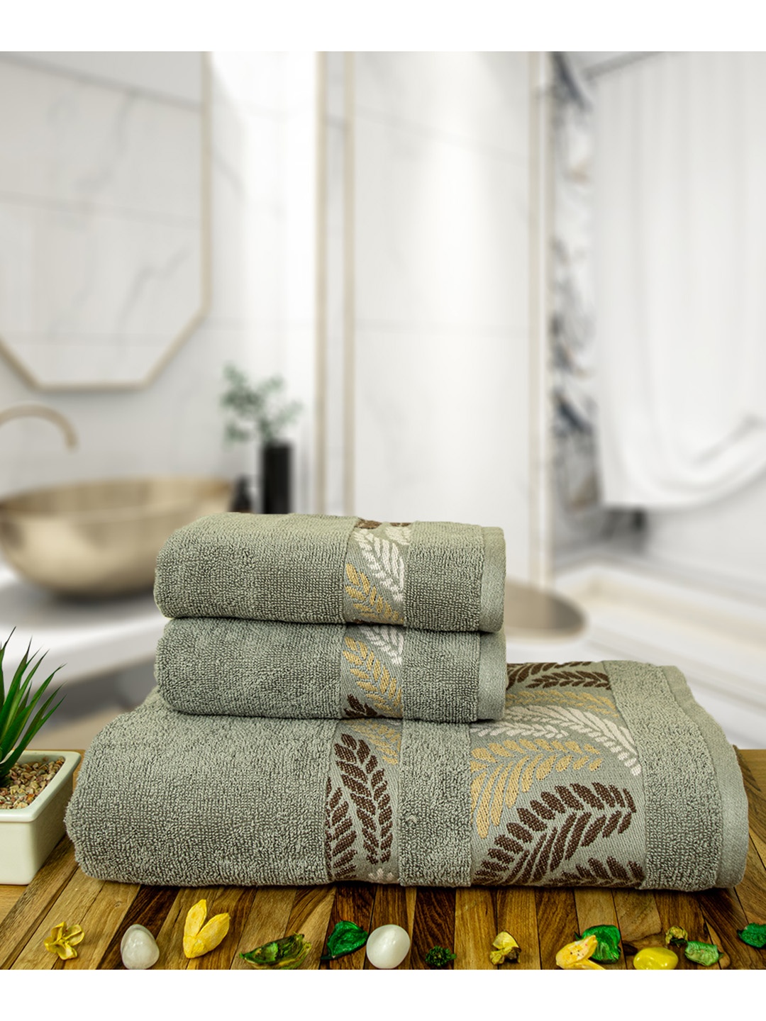 

RANGOLI Green & Brown 3 Piece Pure Cotton 470 GSM Towel Set