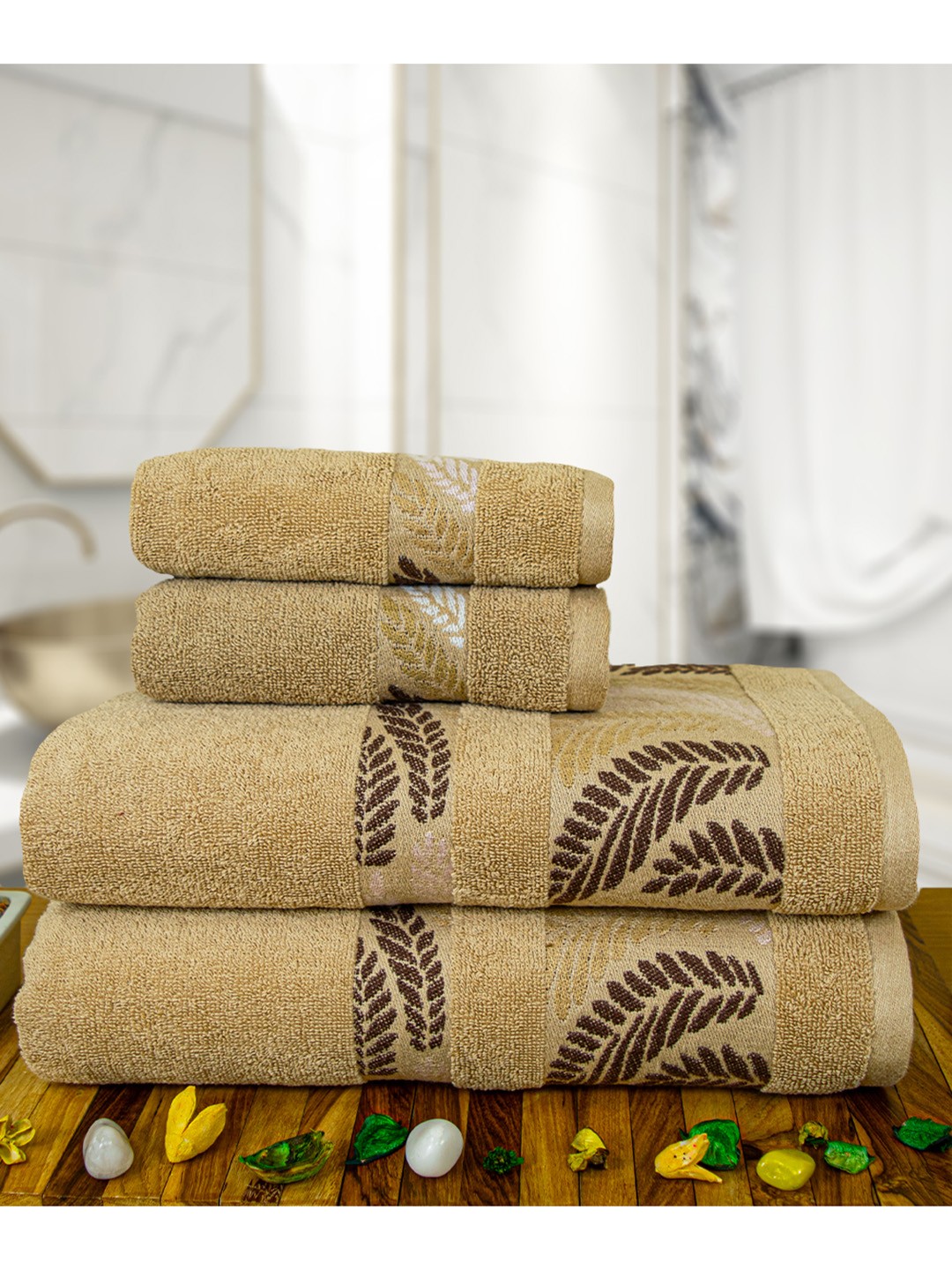 

RANGOLI Cream-Coloured & Black 4 Piece Self Design Pure Cotton 450 GSM Towel Set
