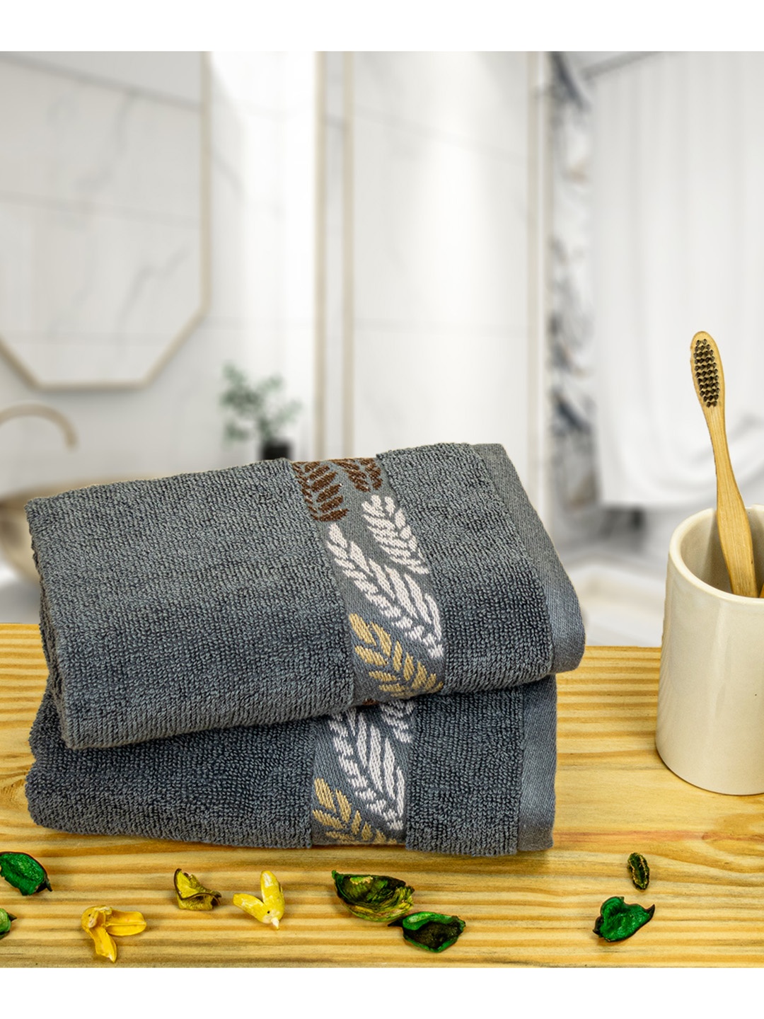 

RANGOLI Grey 2 Pieces Patterned Pure Cotton Durable Hand Towels