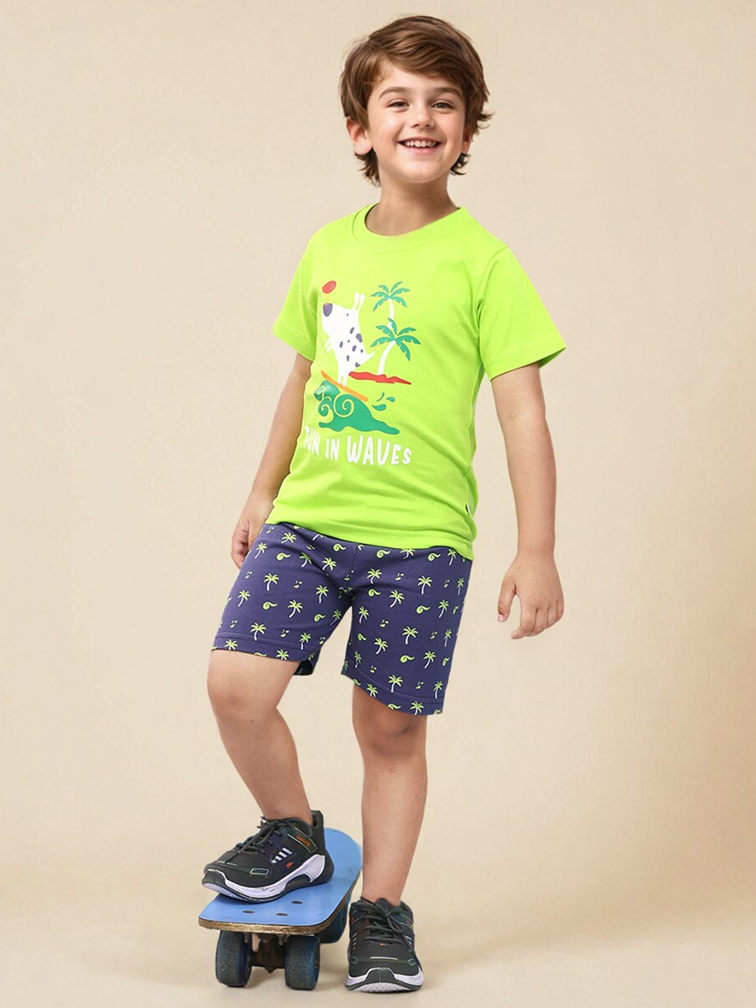 

Toonyport Boys Printed T-shirt with Shorts, Fluorescent green