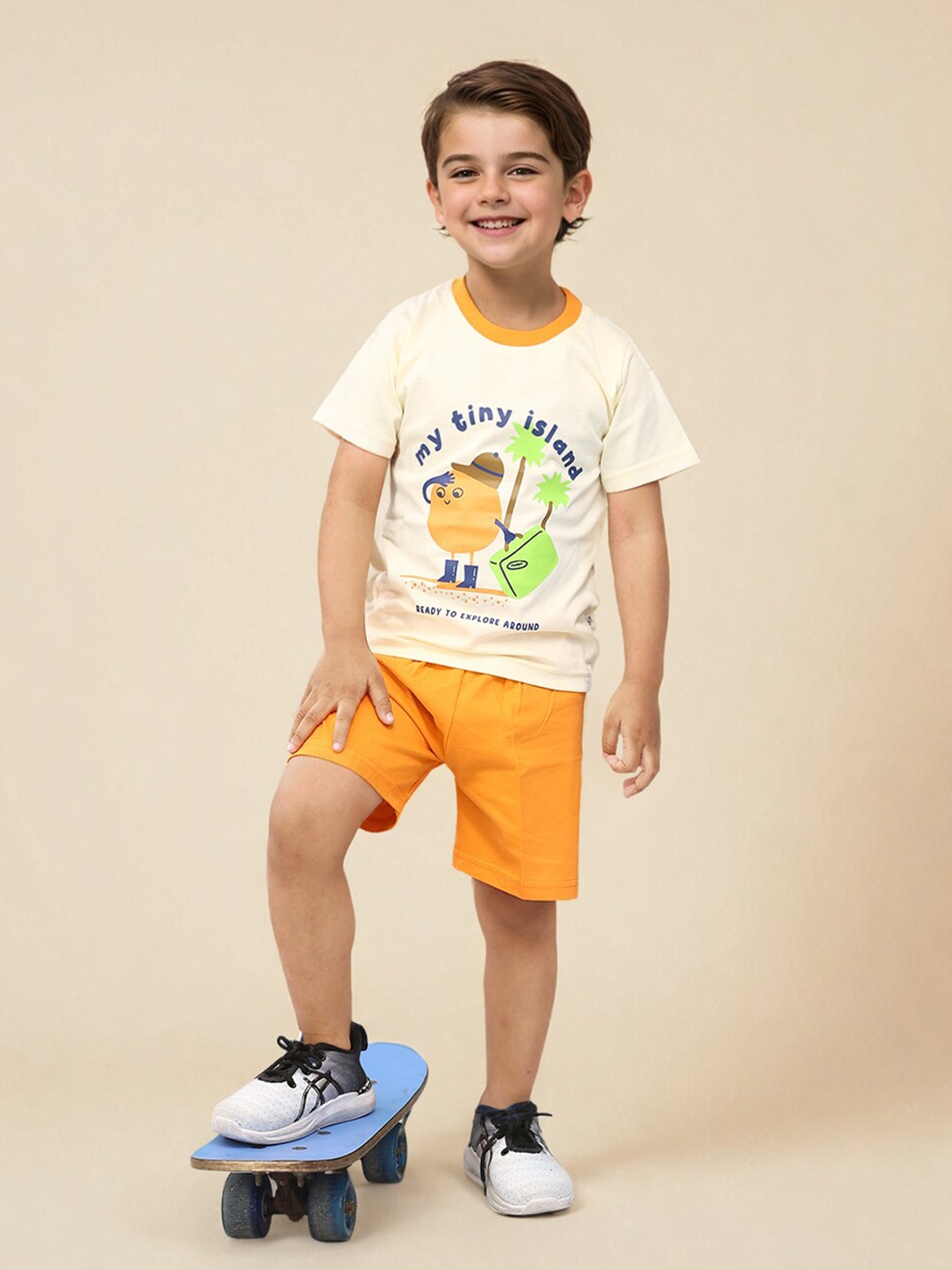 Toonyport Boys Printed T-shirt with Shorts, Cream
