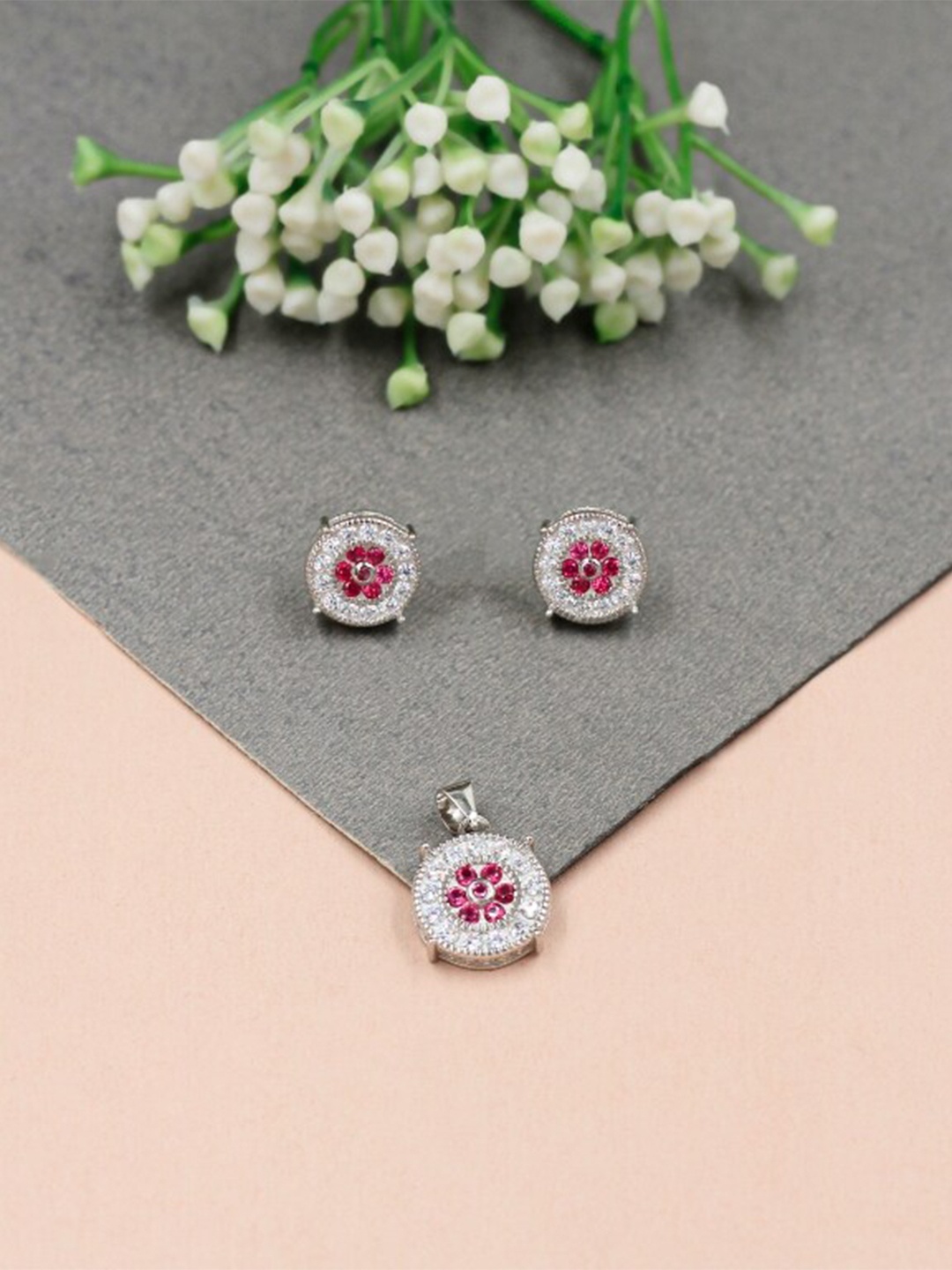 

SANGEETA BOOCHRA Silver Cubic Zirconia Pendant and Earrings