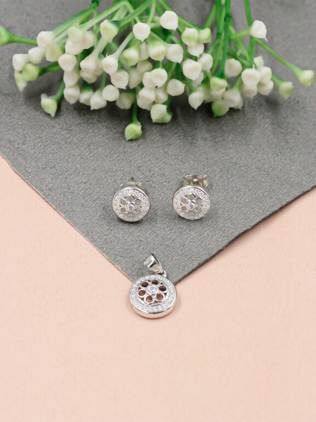 

SANGEETA BOOCHRA Silver Cubic Zirconia Pendant and Earrings