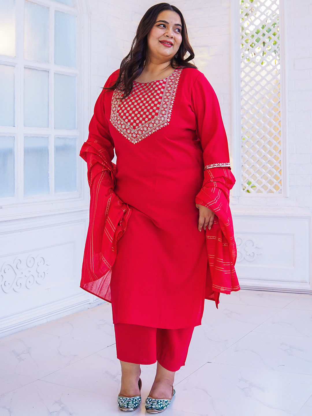 

EXTRA LOVE BY LIBAS Plus Size Floral Yoke Design Sequinned Kurta With Trouser & Dupatta, Pink
