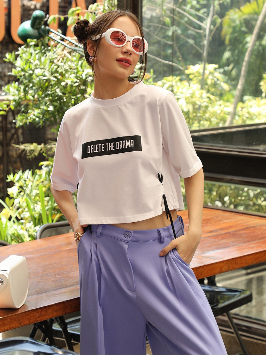 

Campus Sutra Cotton Round Neck Short Sleeves Casual Tshirt, White