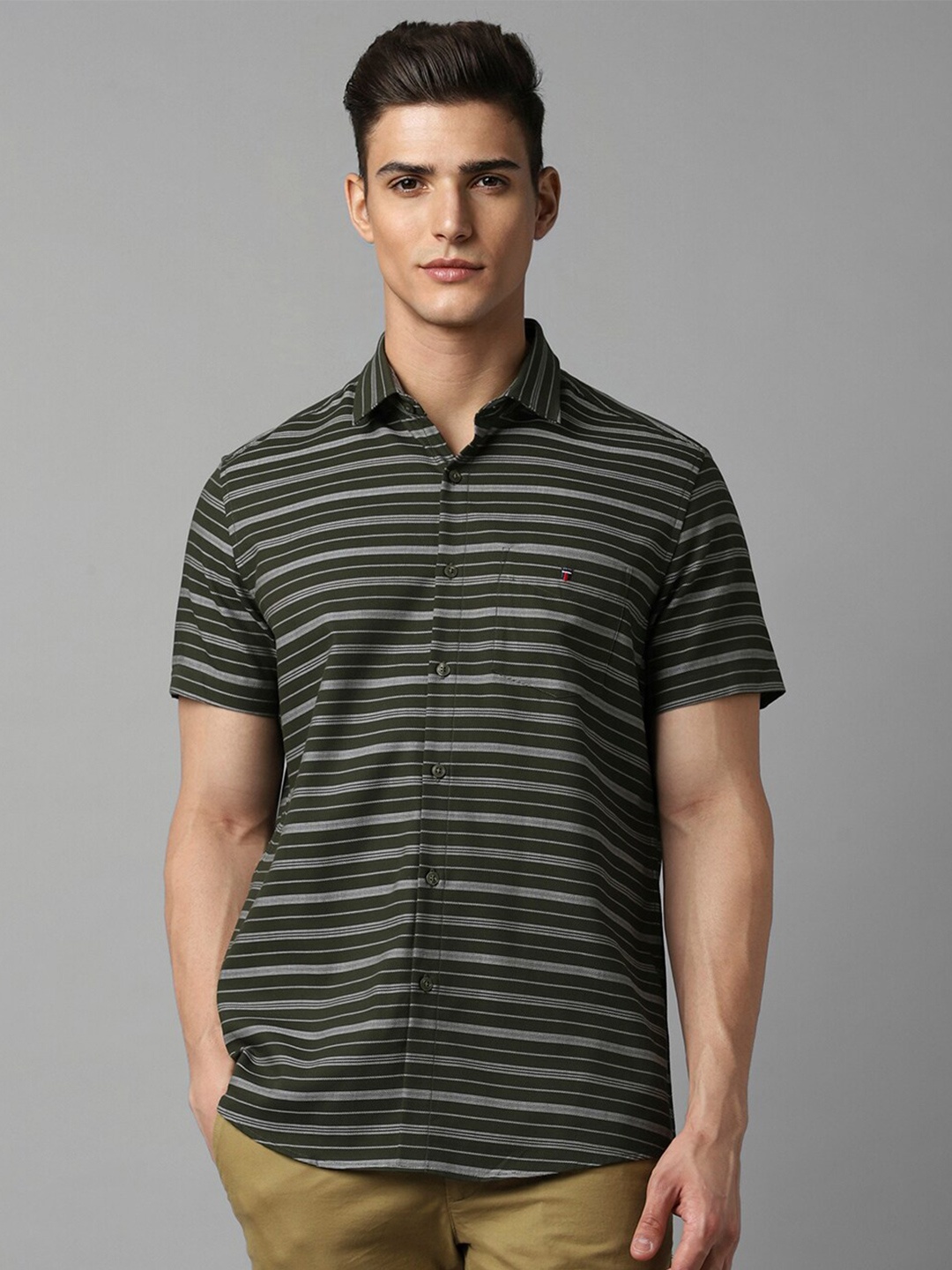 

Louis Philippe Sport Slim Fit Horizontal Striped Pure Cotton Casual Shirt, Green