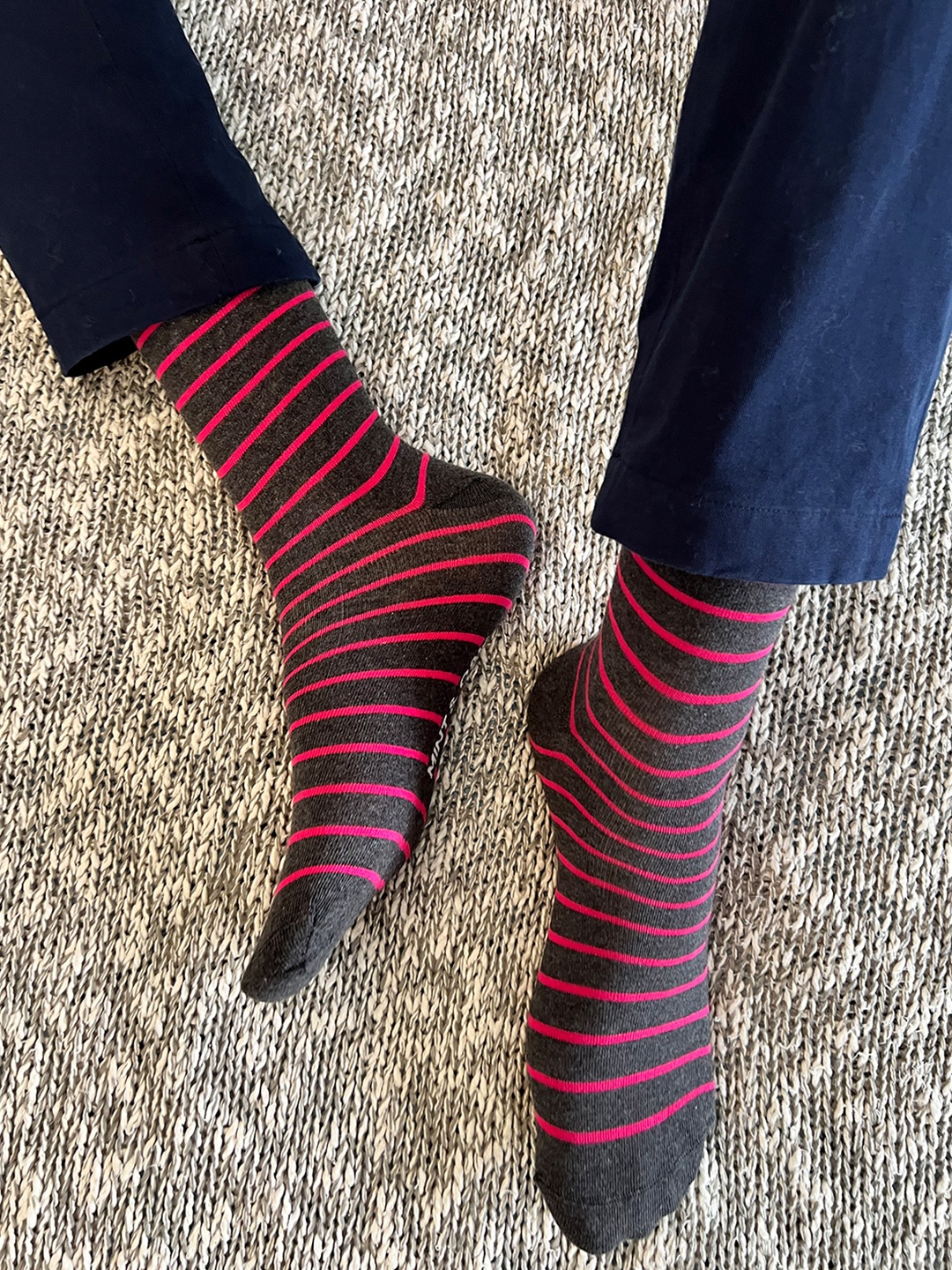 

Mint & Oak Men Striped Calf Length Socks, Pink