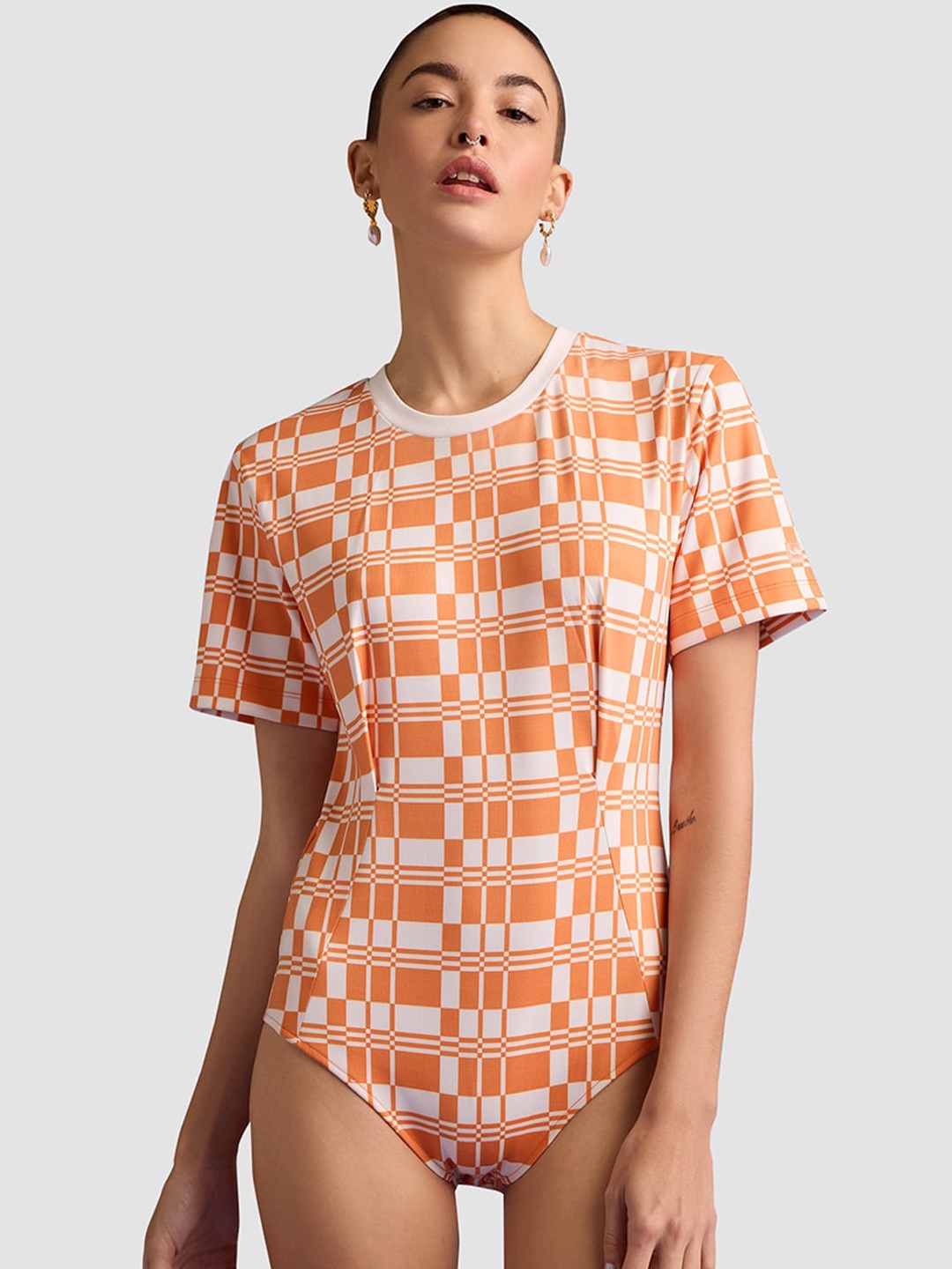 

Muvazo Zesty Tartan Printed Round Neck Bodysuit, Orange