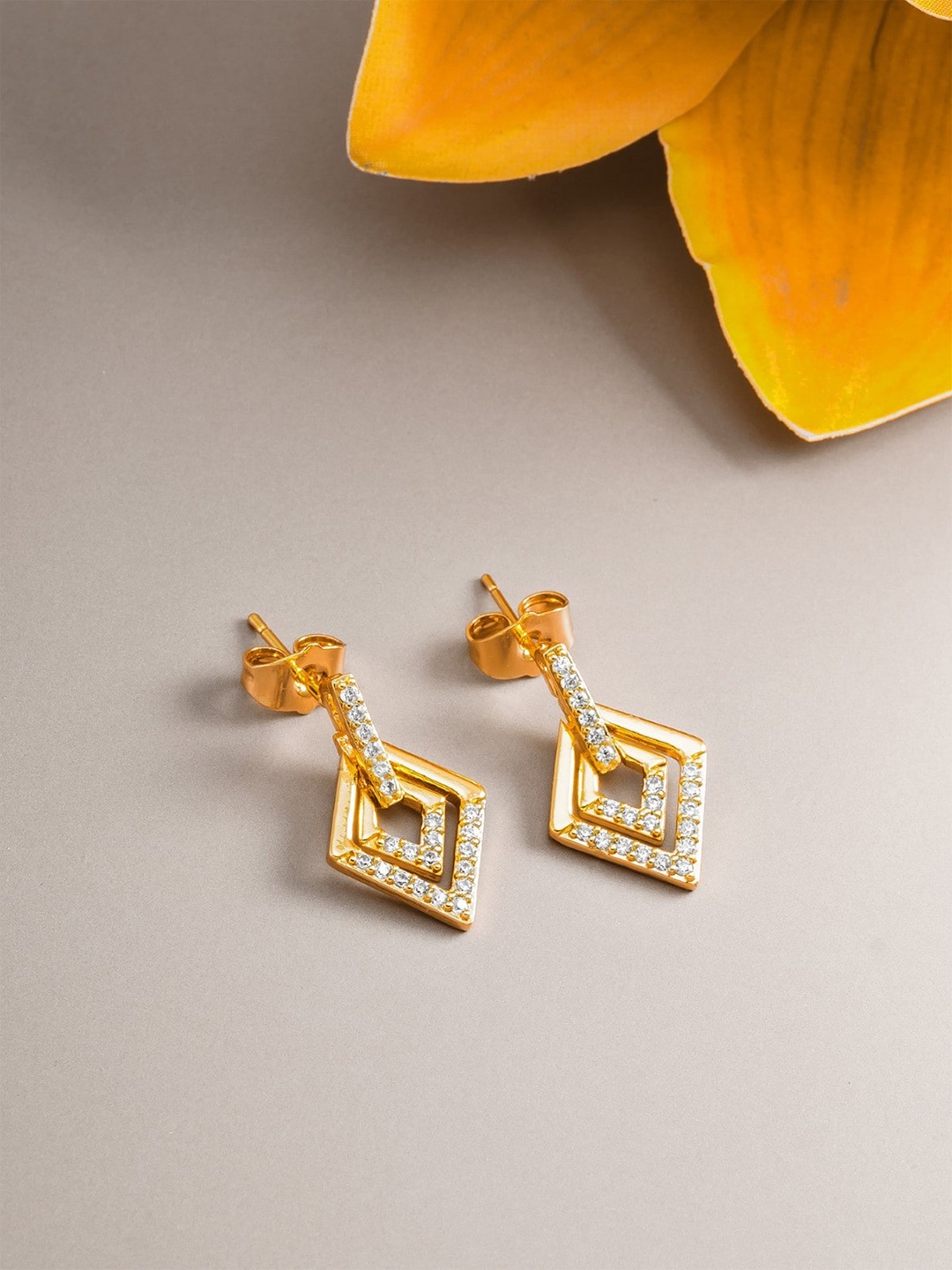 

LUMIERE JEWEL Gold-Plated Contemporary Drop Earrings