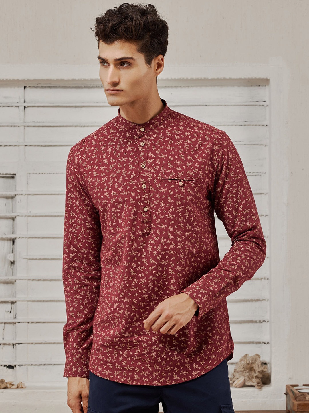 

Red Flame Band Collar Long Sleeves Floral Printed Straight Cotton Kurta, Maroon