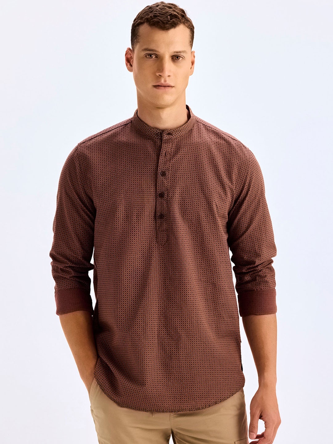 

Red Flame Floral Printed Mandarin Collar Long Sleeves Straight Cotton Kurta, Brown
