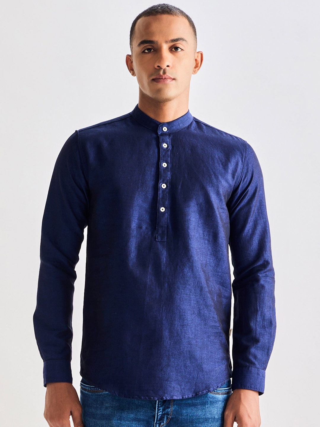 

Red Flame Band Collar Long Sleeves Straight Cotton Kurta, Navy blue