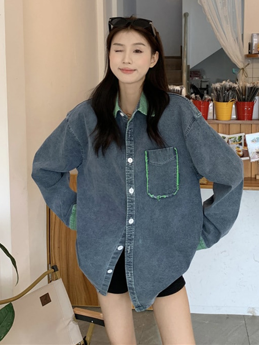 

StyleCast x Revolte Blue Washed Spread Collar Longline Cotton Denim Jacket