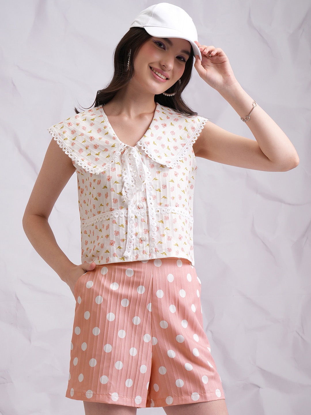 

Tokyo Talkies Lace Trimmed Crop Shirt & Shorts Co-Ord, Peach