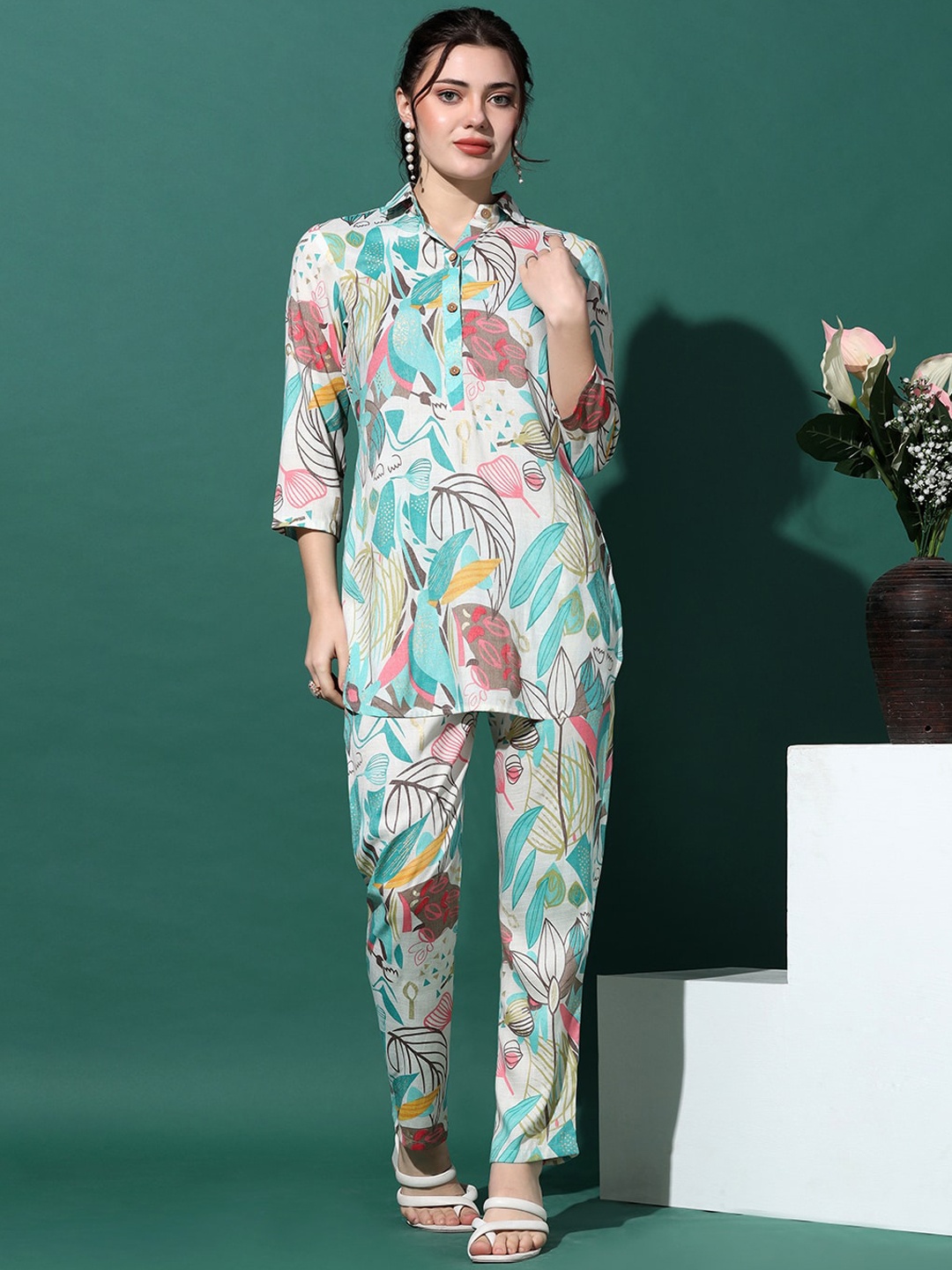 

FASHION DREAM Floral Printed Collar Tunic With Trousers Co-Ords, Blue