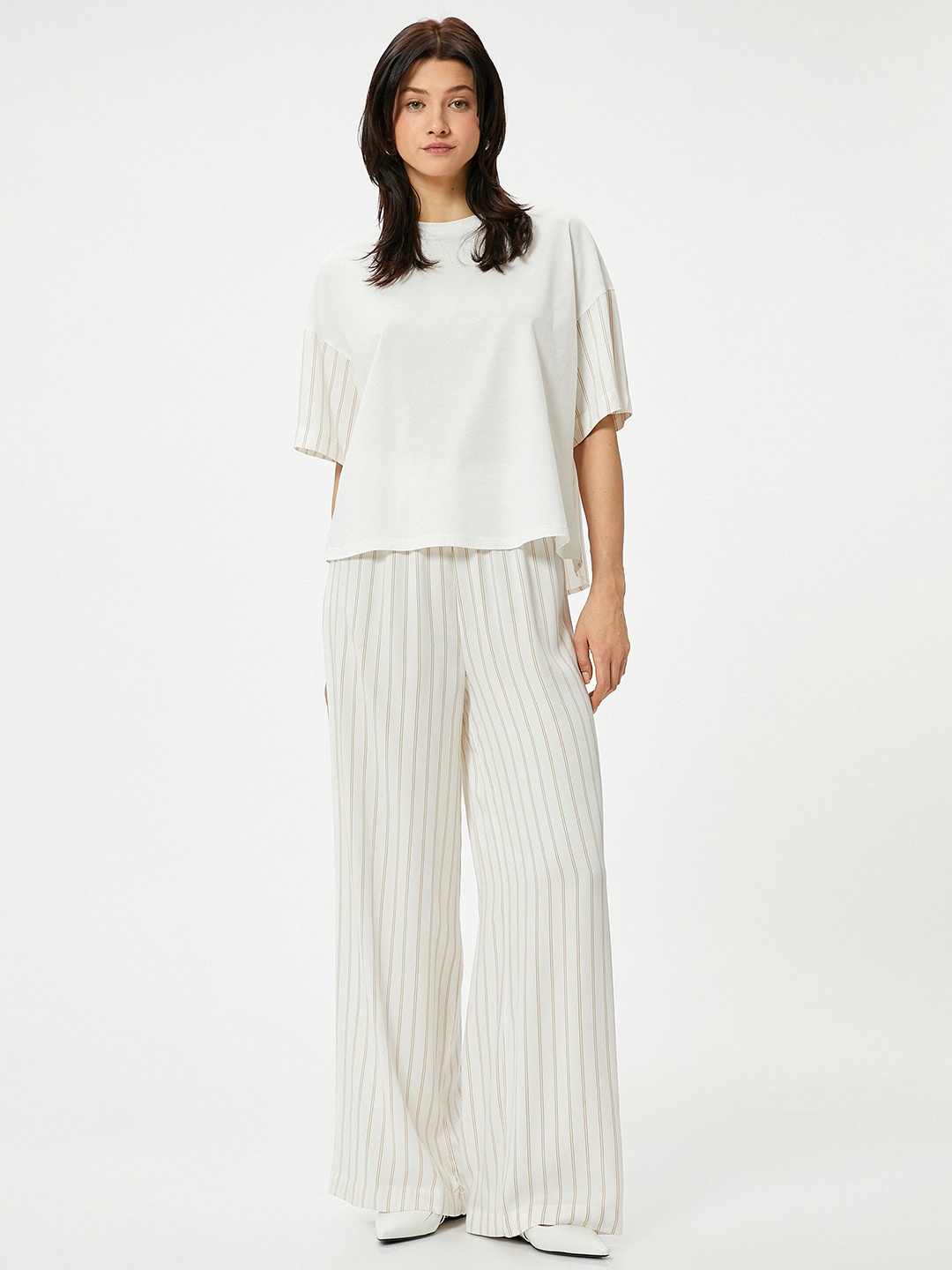 

Koton Striped Drop-Shoulder Sleeves Oversized T-shirt, Beige