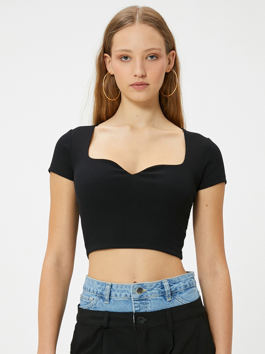 

Koton Sweetheart Neck Fitted Crop Slim Fit T-shirt, Black