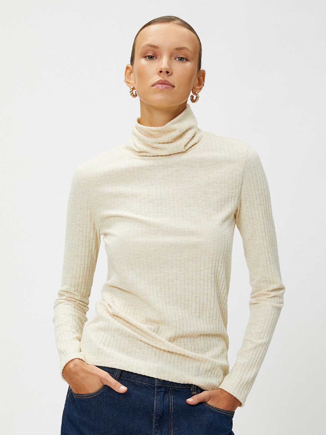 

Koton Mock Neck Long Sleeves Regular Fit T-shirt, Beige