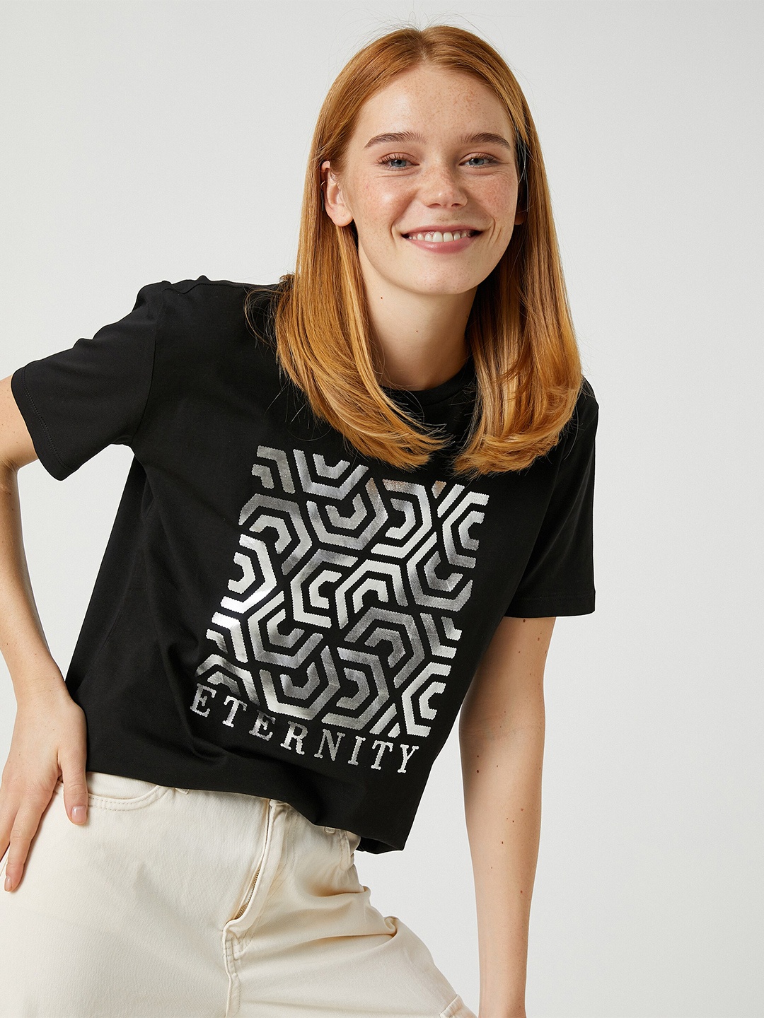 

Koton Round Neck Short Sleeves Regular Fit Cotton T-shirt, Black