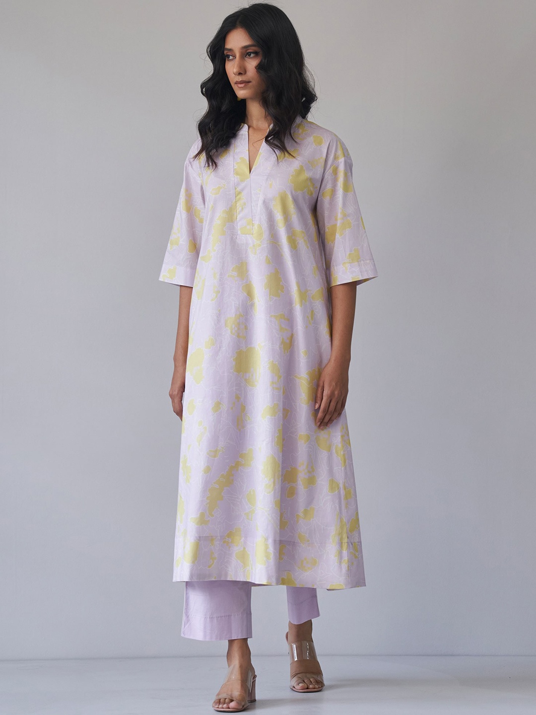 

Ganga Women Floral Printed Regular Pure Cotton Kurta with Palazzos, Lavender