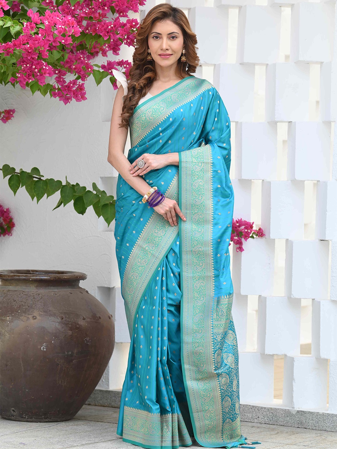 BEATITUDE Polka Dots Woven Design Zari Banarasi Saree, Blue