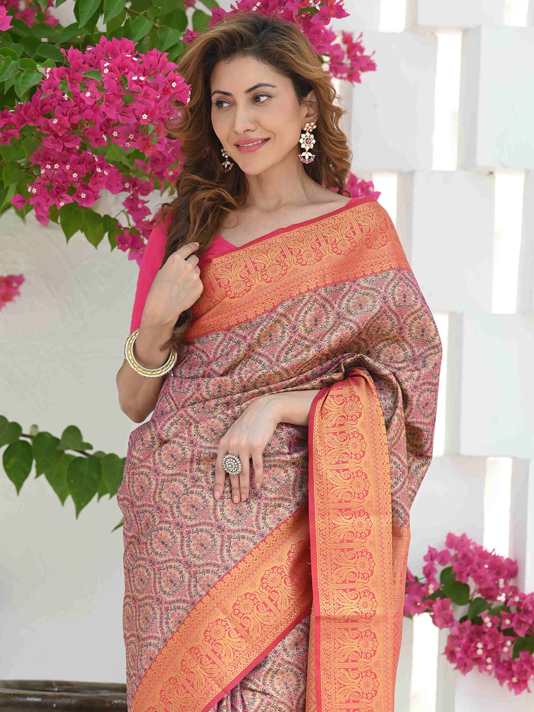 

BEATITUDE Ethnic Motif Woven Design Zari Saree, Cream
