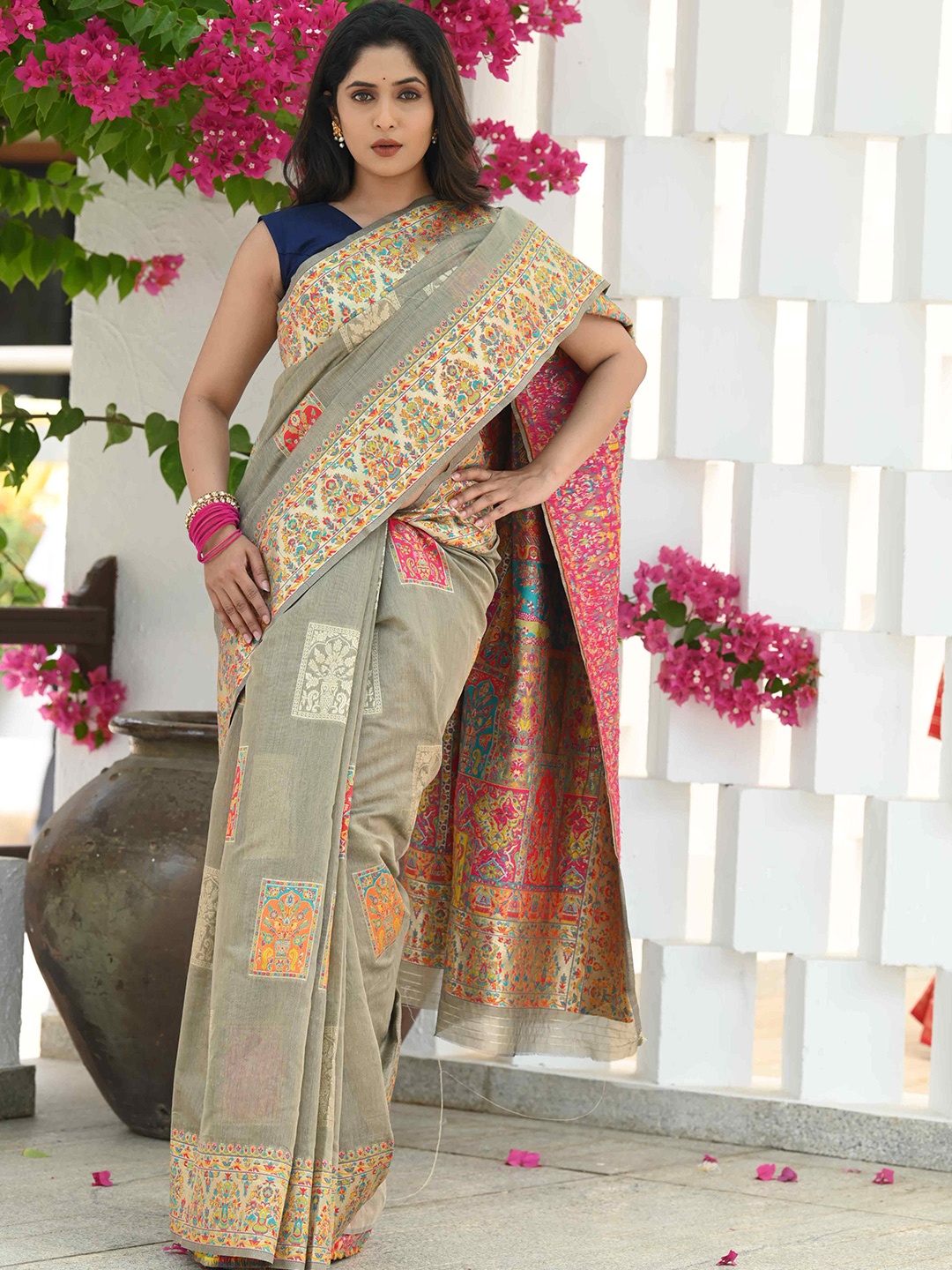 

BEATITUDE Woven Design Printed Zari Saree, Brown