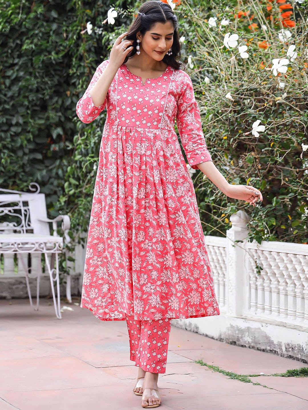 

mokshi Floral Printed Notch Neck Anarkali Pure Cotton Kurta with Trousers, Pink