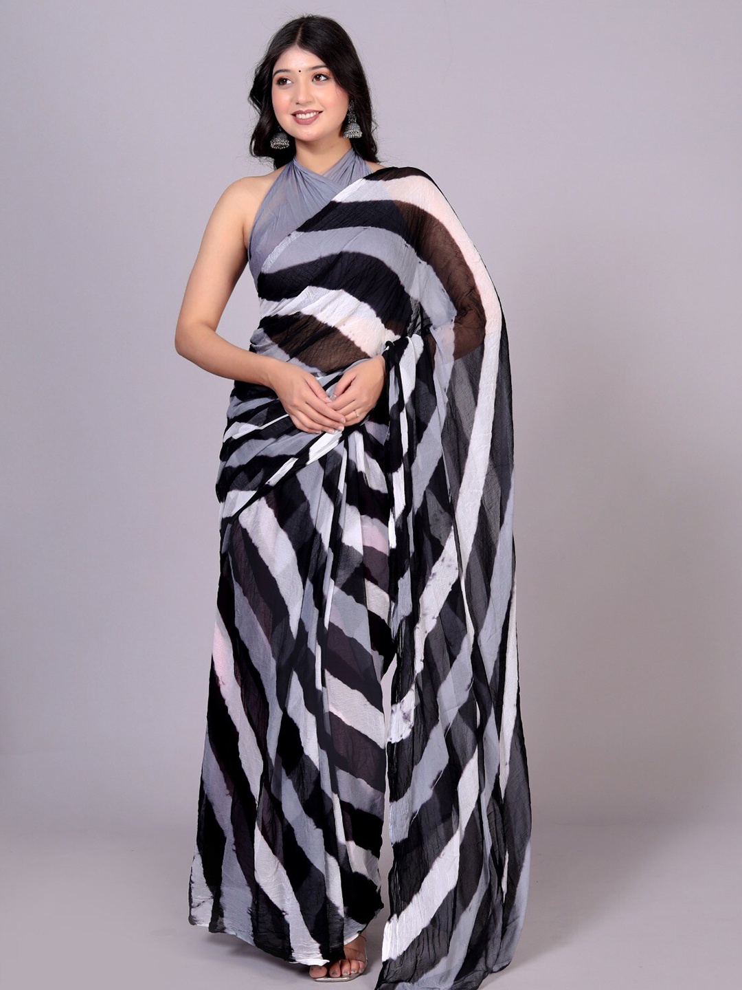 

VL SAREES Leheriya Pure Chiffon Leheriya Saree, Black
