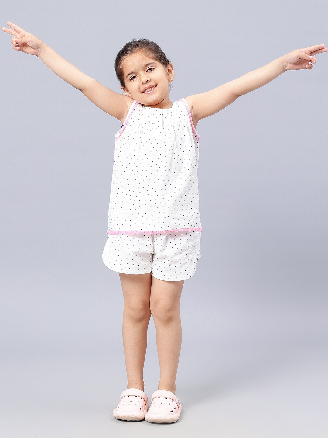 

Biglilpeople Girls Polka Printed Pure Cotton Top With Shorts, White