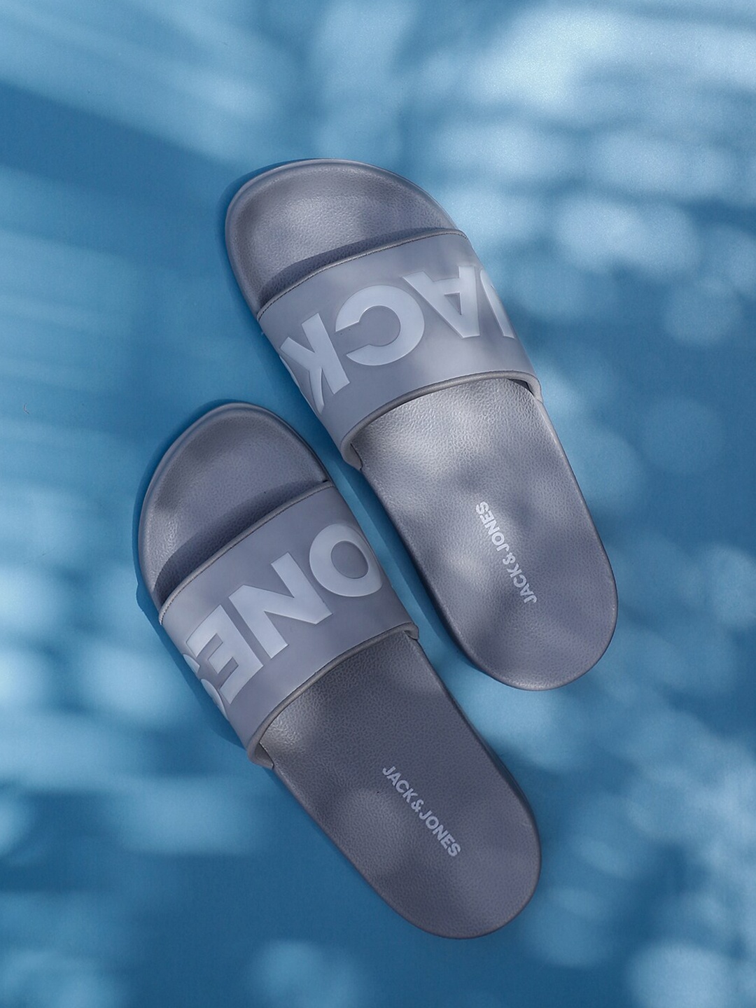 

Jack & Jones Men Self Design Sliders, Grey
