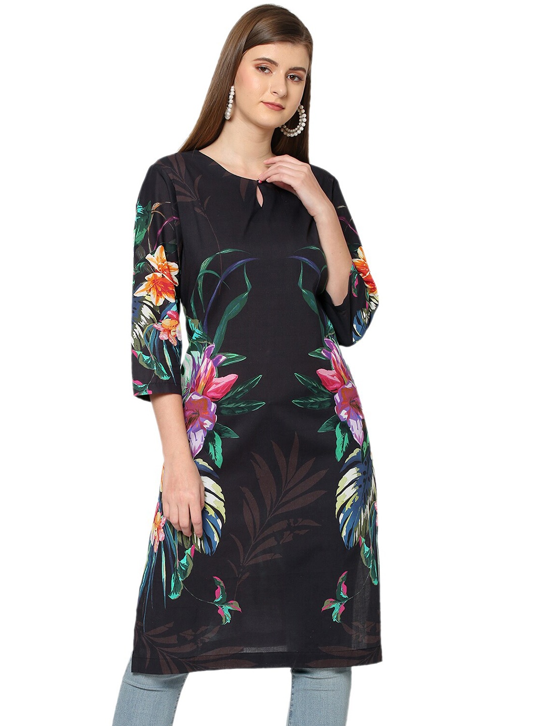 

Cloth Haus India Floral Printed Pure Cotton Straight Kurta, Black