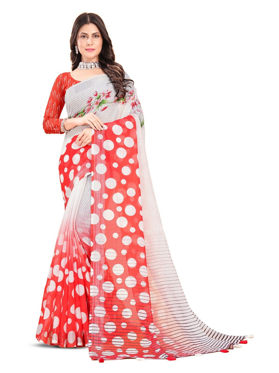 

Inithi Geometric Printed Saree, White