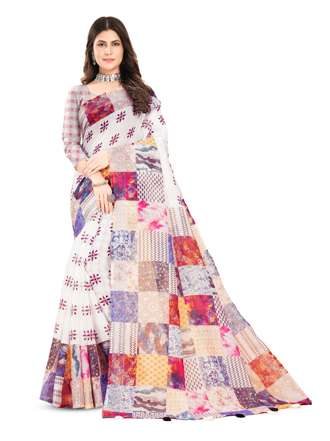 

Inithi Abstract Printed Saree, White