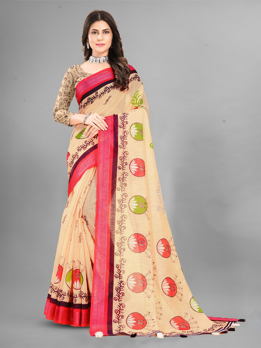 

Inithi Floral Printed Saree, Yellow