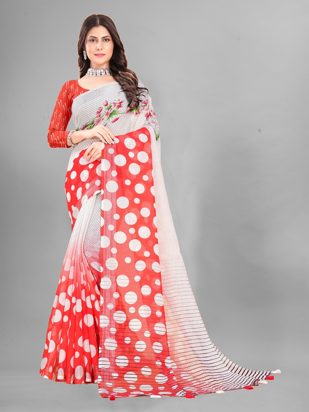 

Inithi Floral Printed Saree, White