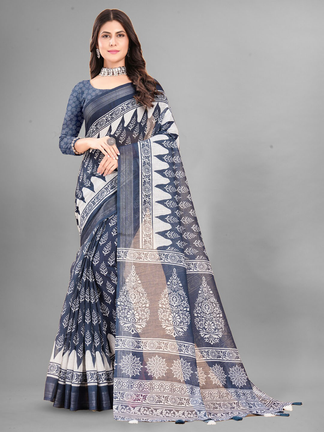 

Inithi Floral Linen Blend Saree, Grey