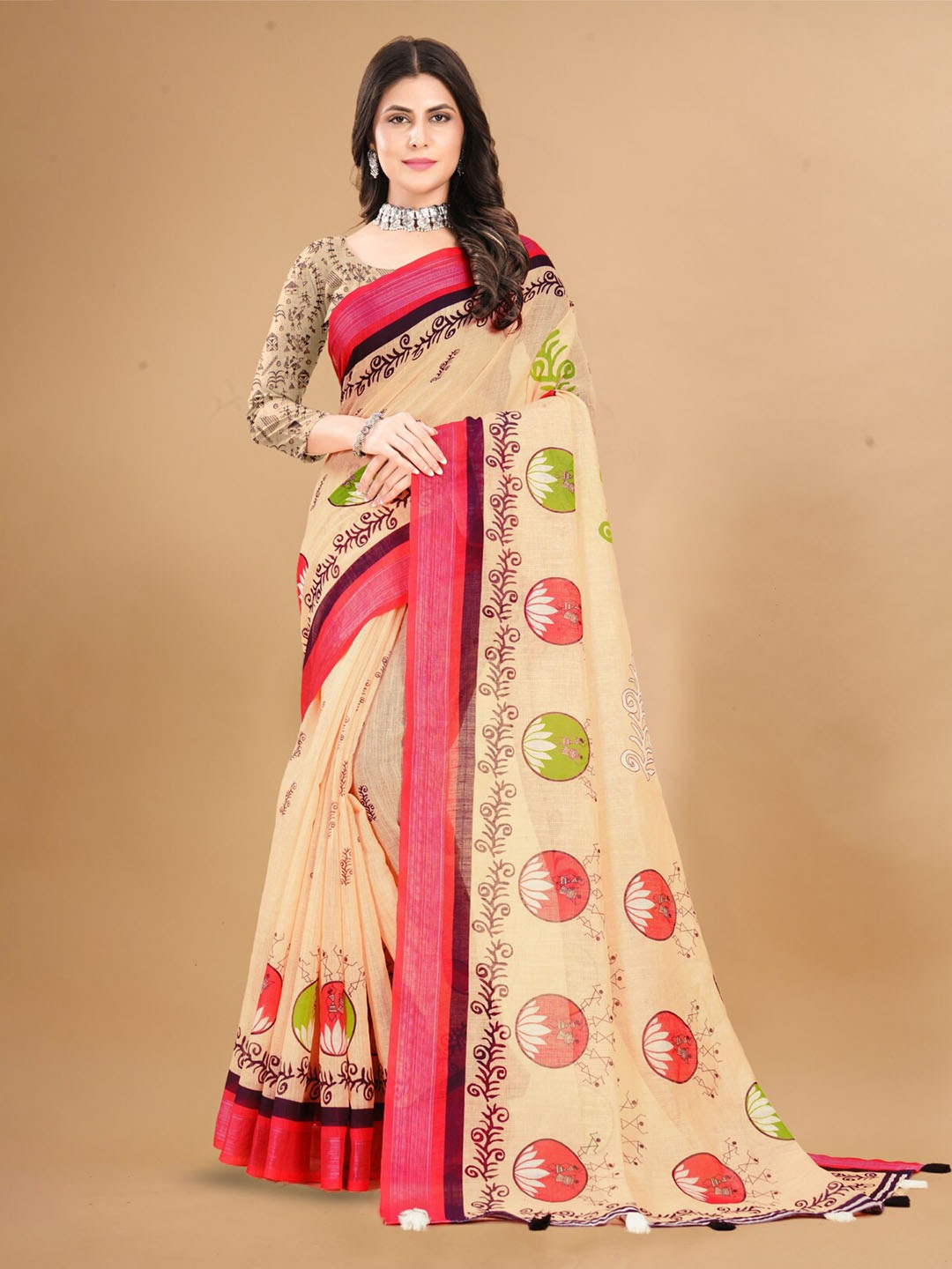 

Inithi Floral Printed Zari Saree, Yellow