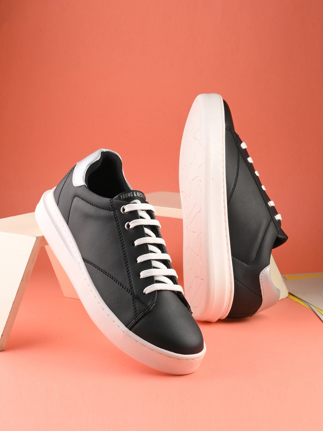 

SPYKAR Women Textured Comfort Insole Contrast Sole Lace-Ups Sneakers, Black