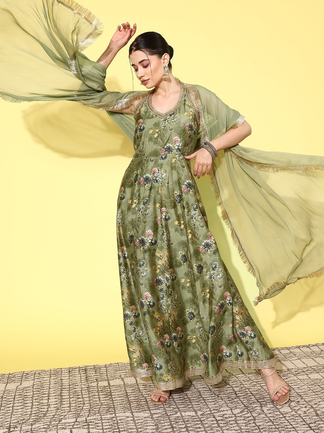 

Mitera Paisley Embroidered V-Neck Short Sleeves Mirror Work Anarkali Kurta, Olive