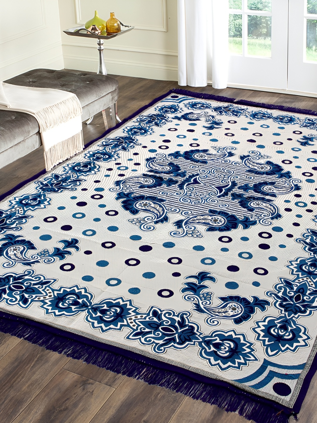 

ZESTURE White Floral Printed Carpet